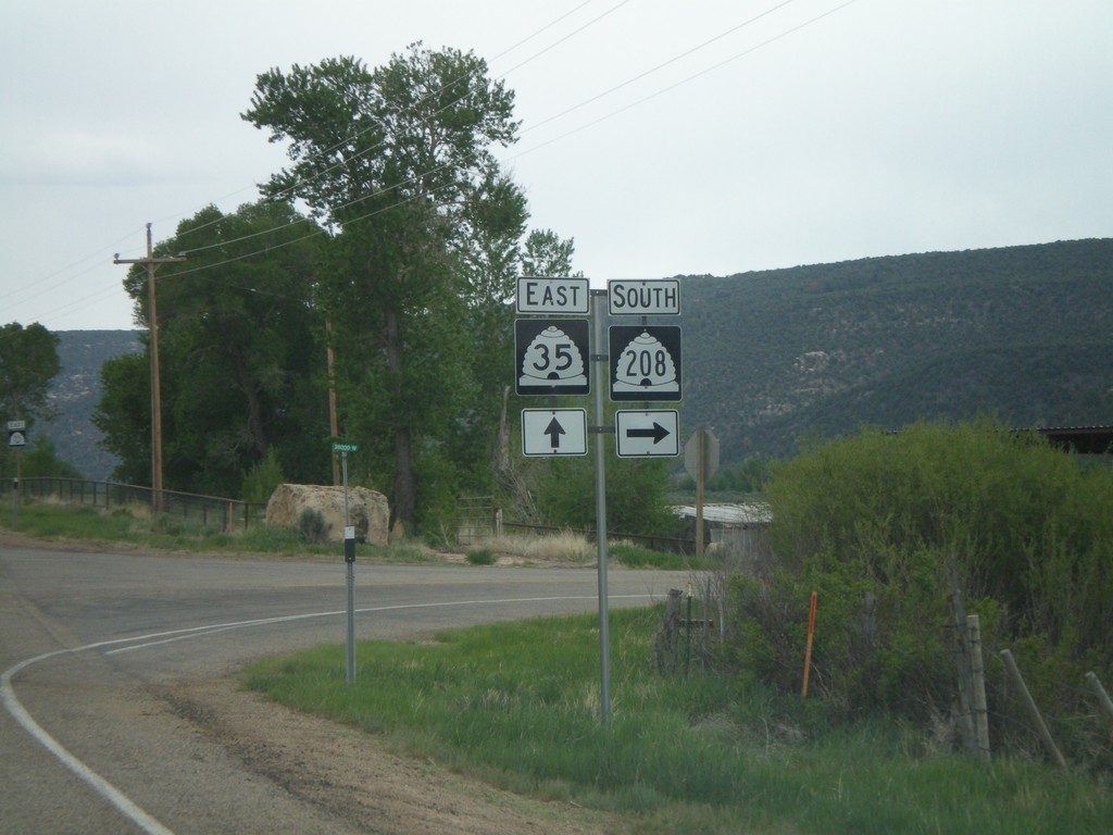 UT-35 East at UT-208 South