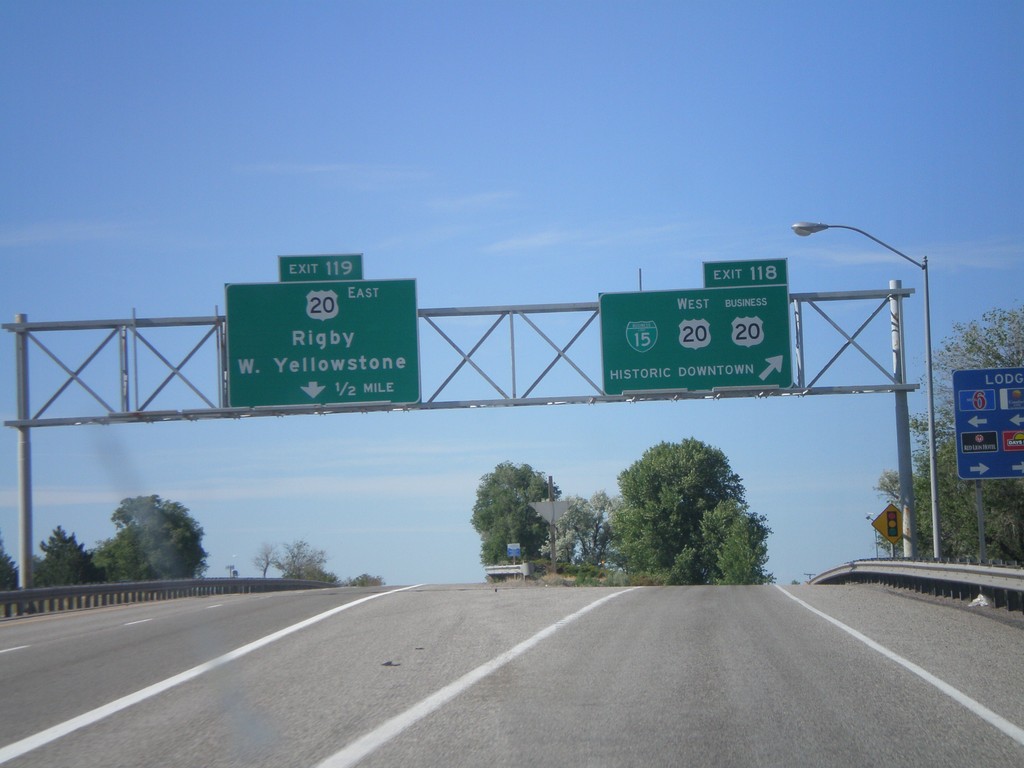 I-15 North Exit 118 and Exit 119