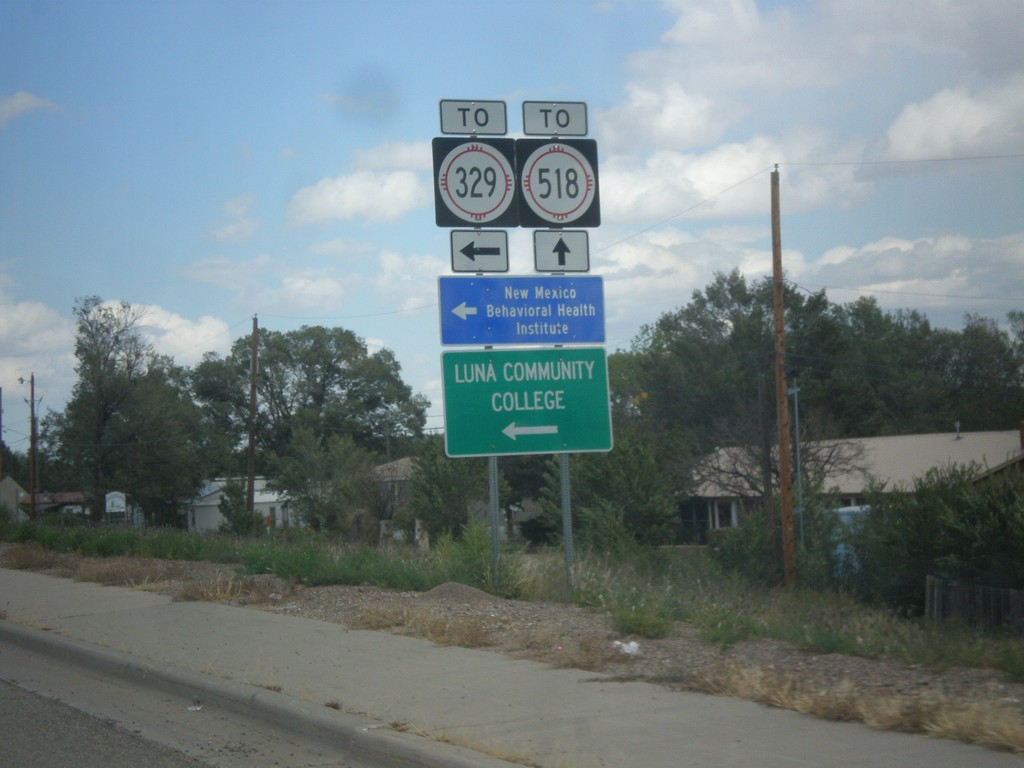 BL-25 North (Grand Ave.) at NM-329 (New Mexico Ave.)