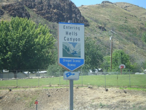 Hells Canyon Scenic Byway OR-86