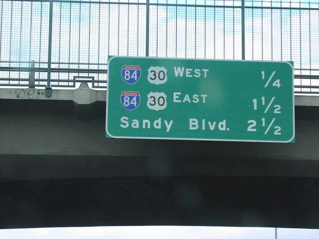 Distance Marker on I-205 North