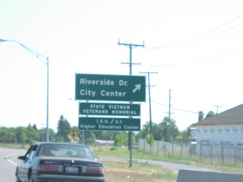 US-20 East - Riverside Dr Exit