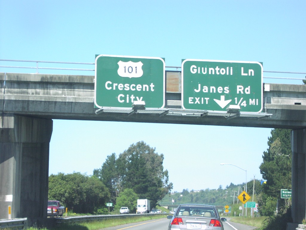 US-101 North at Guintoli Ln. Exit