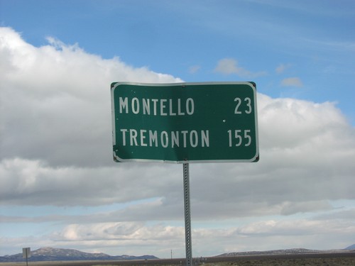 NV-233 North - Distance Marker