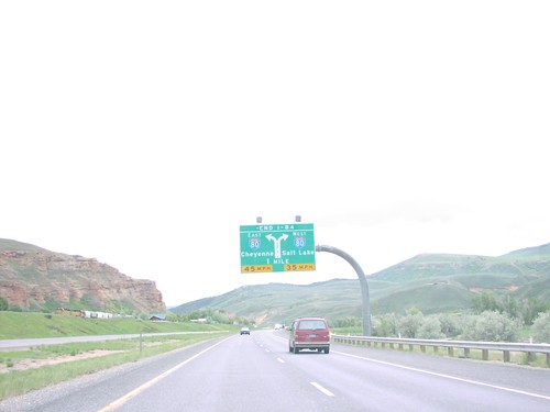 End I-84 East - 1 Mile