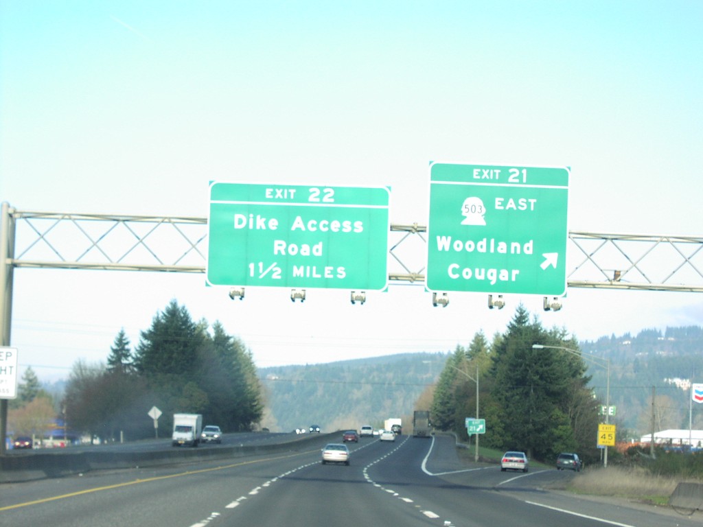 I-5 North Exit 21/Exit 22