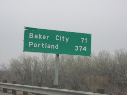 I-84 West - Distance Marker