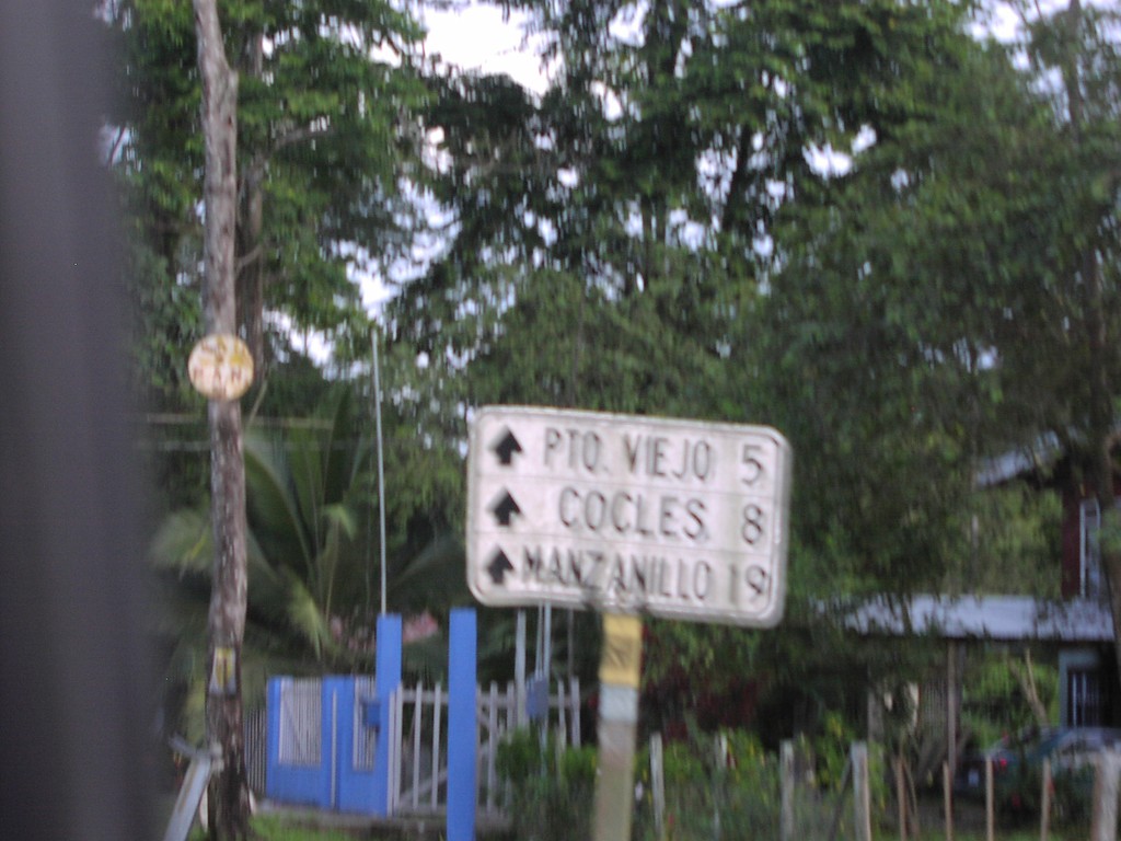 Puerto Viejo Road South - Distance Marker
