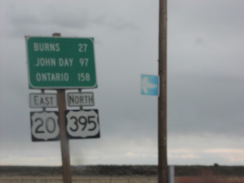 US-395 North/US-20 East - Distance Marker