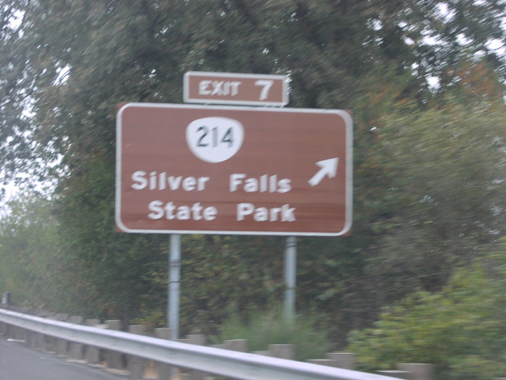 OR-22 East Exit 7