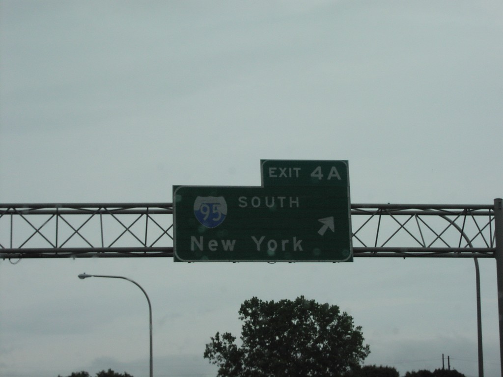 RI-37 East at Exit 4A - I-95 South