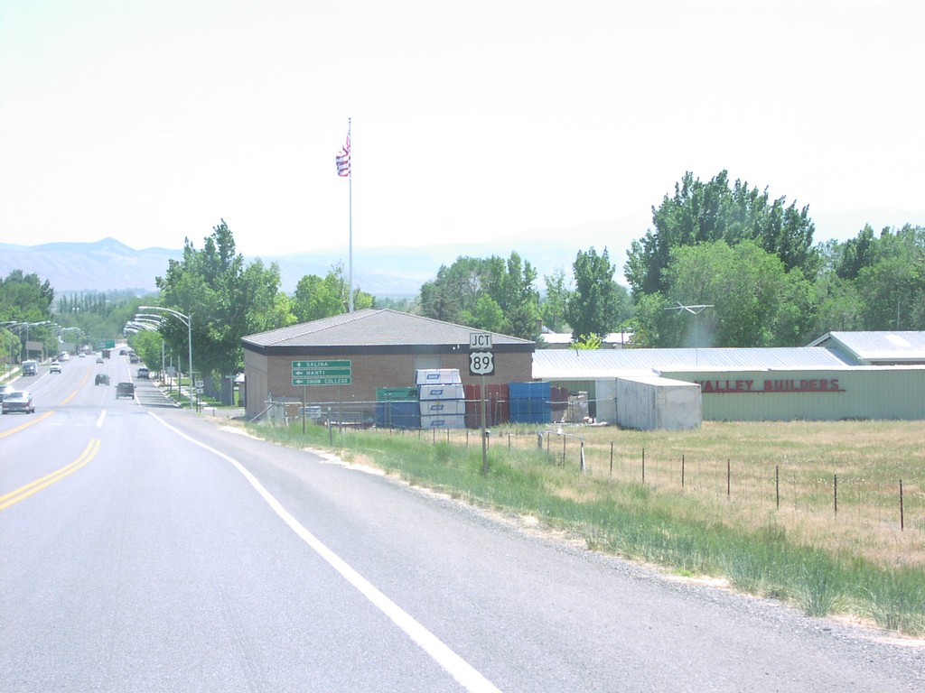 End UT-28 South at US-89