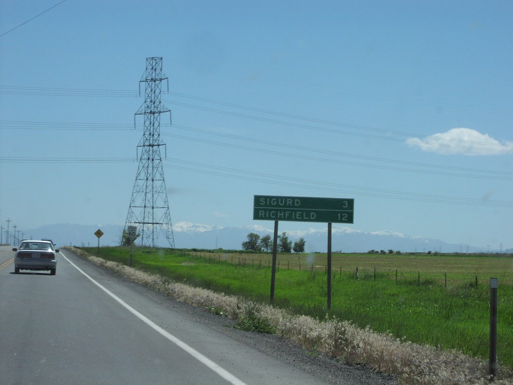 UT-24 East - Distance Marker