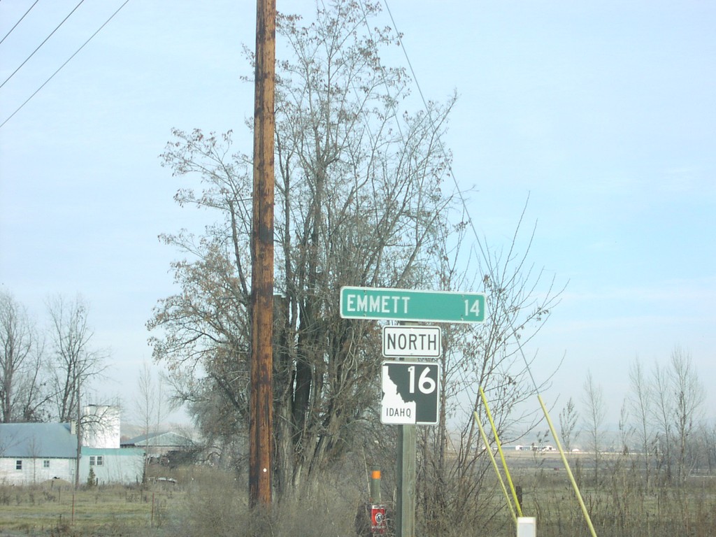 ID-16 North - Distance Marker