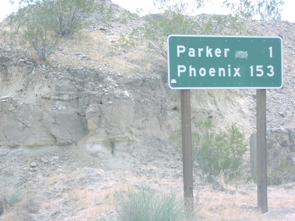 CA-62 East - Distance Marker