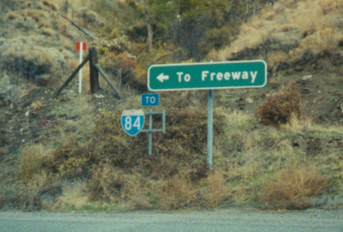 To I-84 Freeway - Weatherby Rest Area