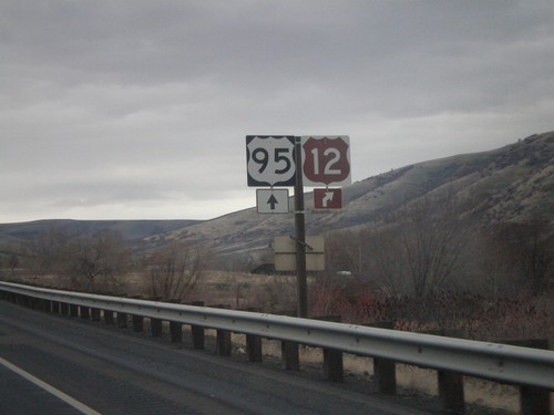 US-12 East/US-95 South At US-12/US-95 Split