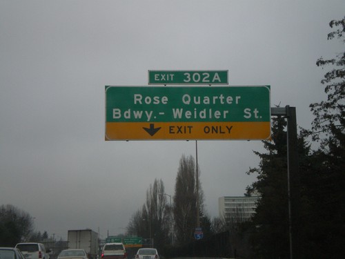 I-5 North - Exit 302A