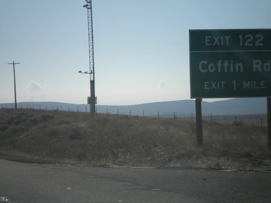 I-82 East - Exit 122