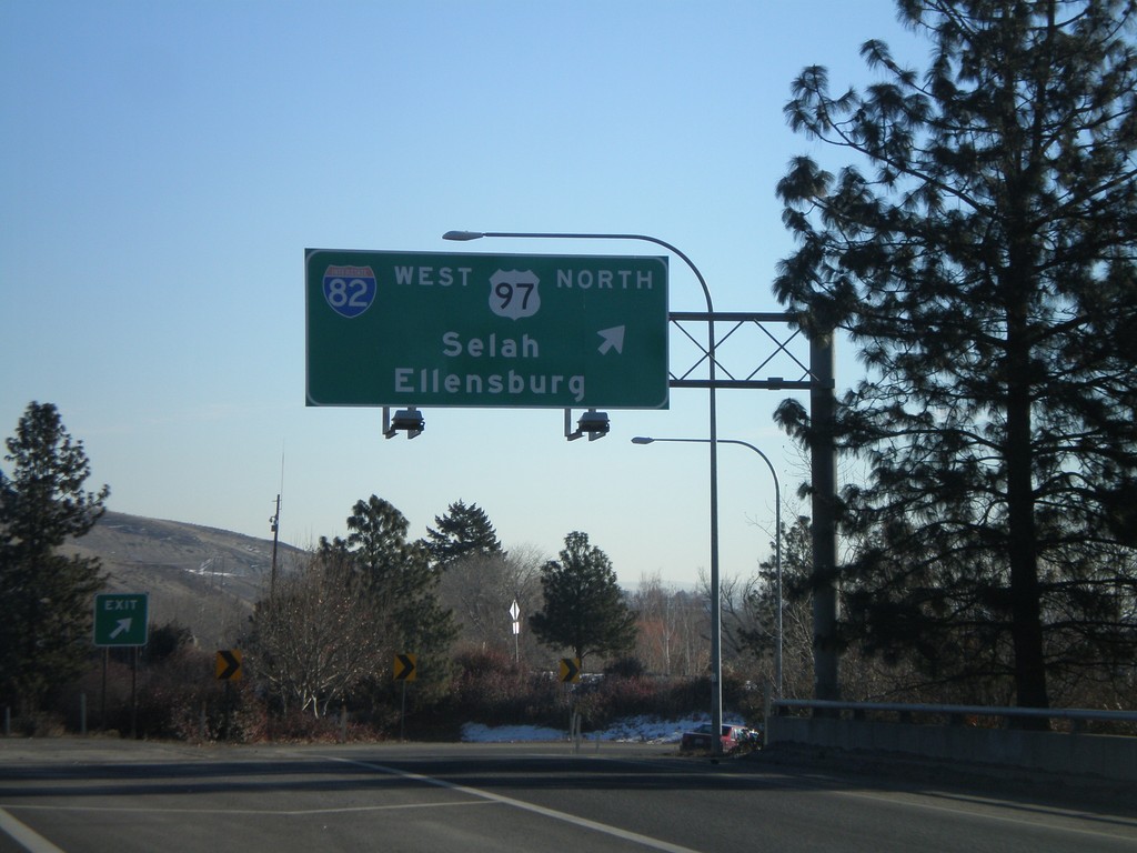 US-12 East at I-82/US-97