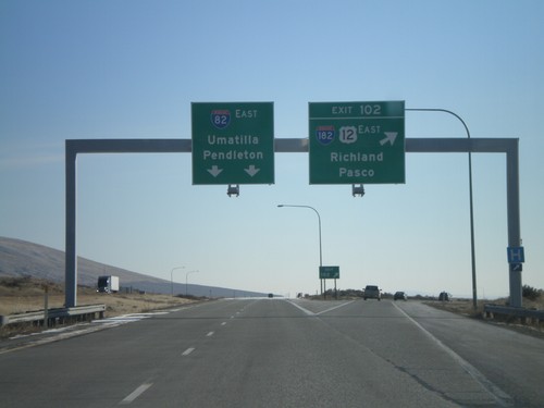 I-82 East - Exit 102