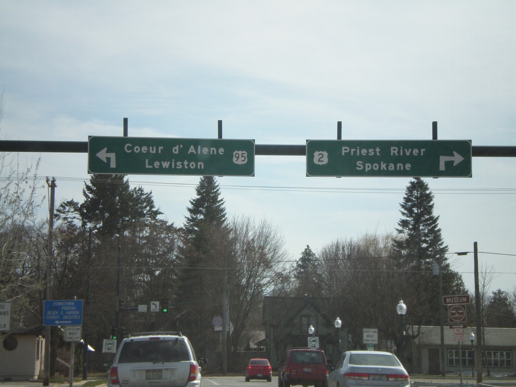 US-2 West/US-95 South at US-2/US-95 Split