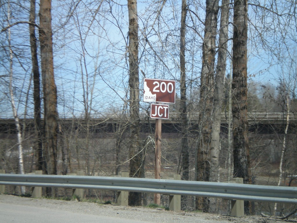 Jct. ID-200 on US-95 North/US-2 East