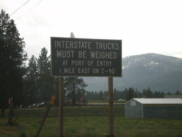 ID-41 South at I-90 - Interstate Trucks