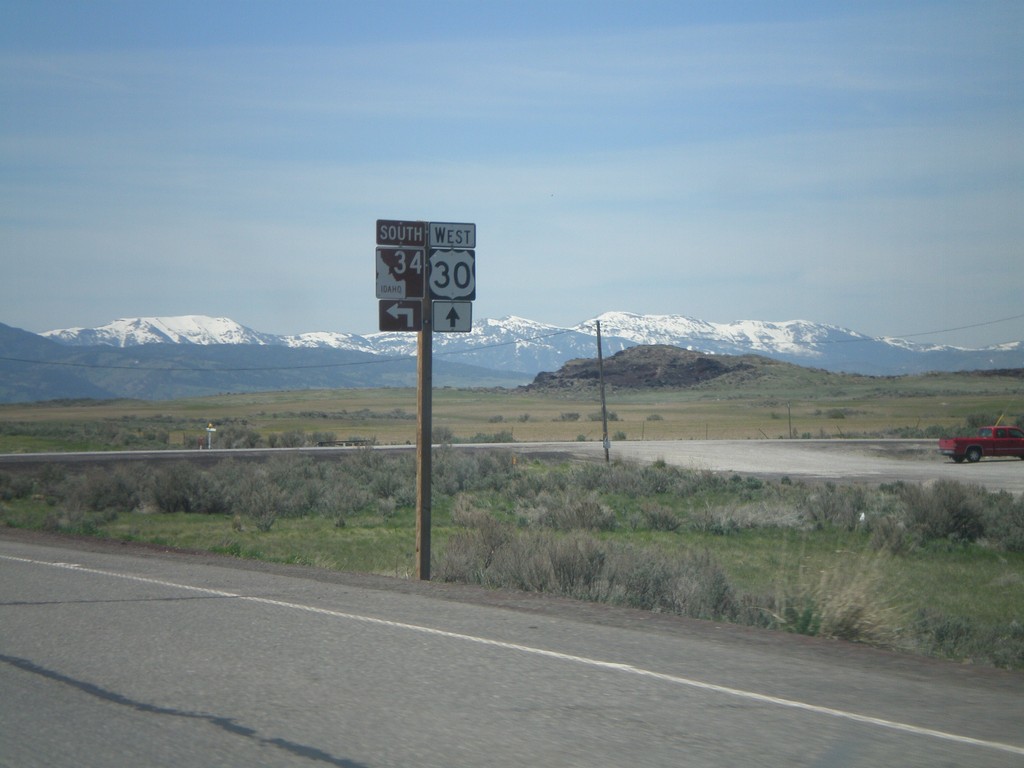 US-30 East/ID-34 South Approaching ID-34