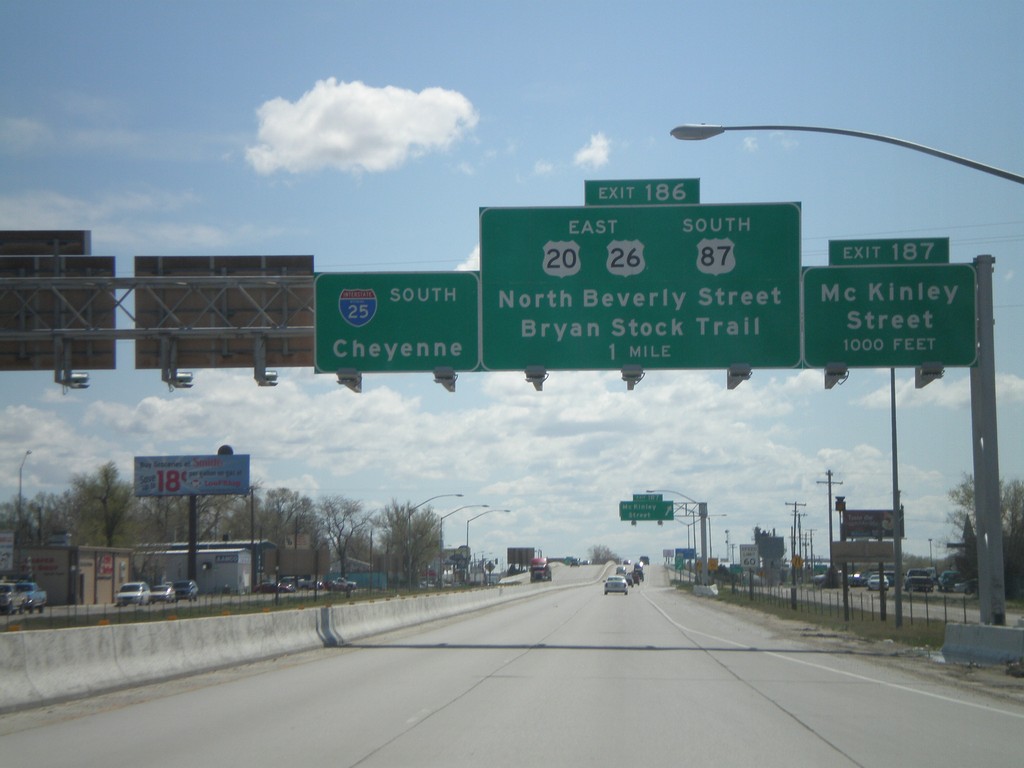 I-25 South - Exits 186 and 187