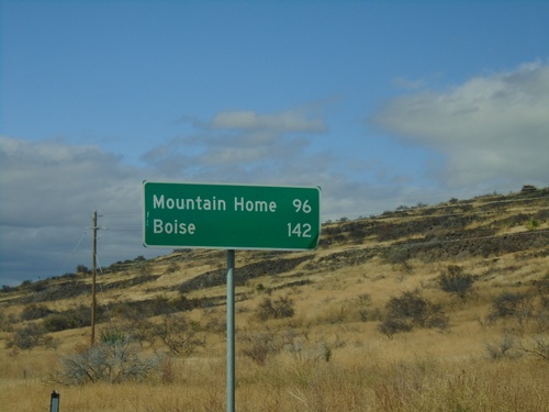 NV-225 North - Distance Marker