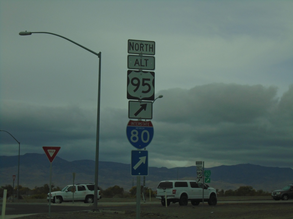 Alt. US-50 West at Alt. US-95 Roundabout