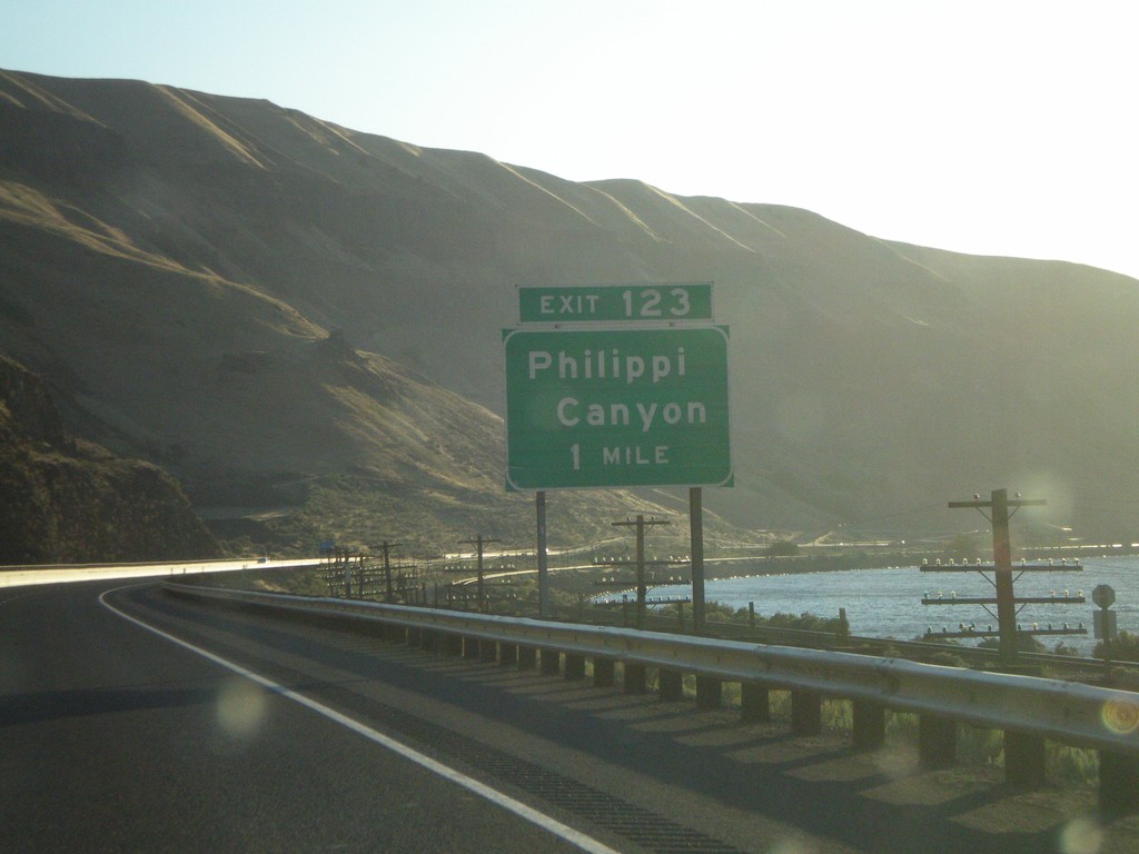 I-84 West - Exit 123