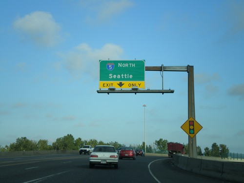 Marine Drive West Approaching I-5 North