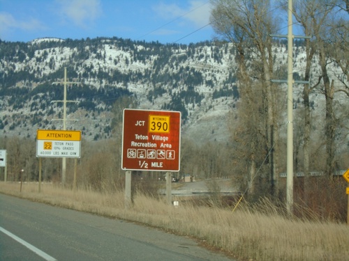 WY-22 West Approaching WY-390