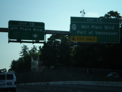 I-5 North - Exit 1C and Exit 1D