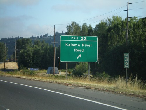 I-5 North - Exit 32