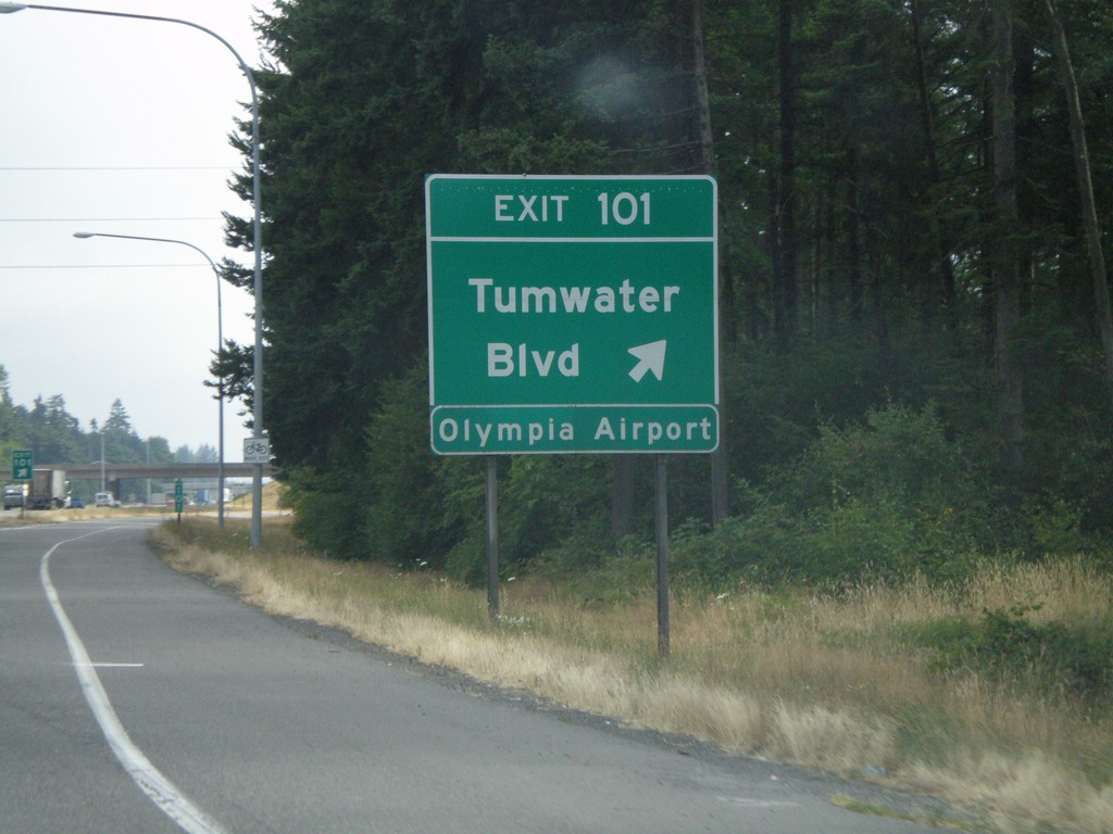 I-5 North - Exit 101