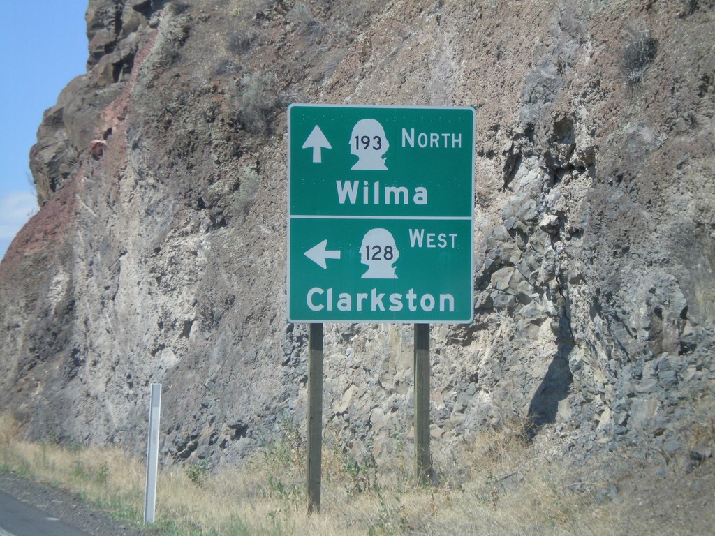 WA-128 West at WA-193 North