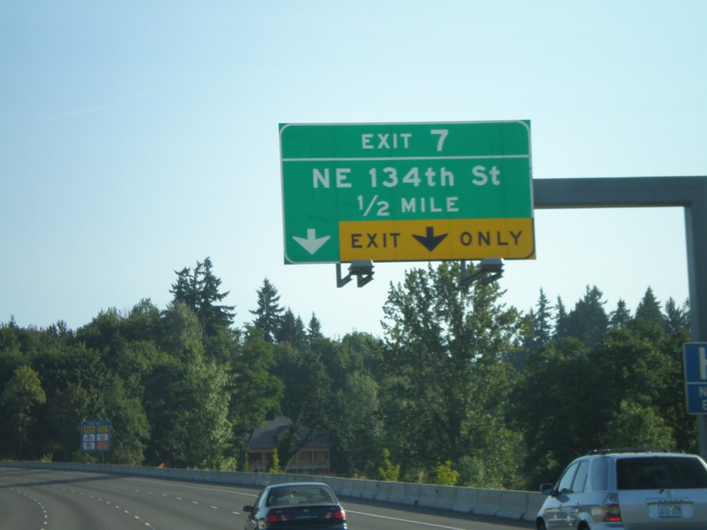 I-5 North - Exit 7