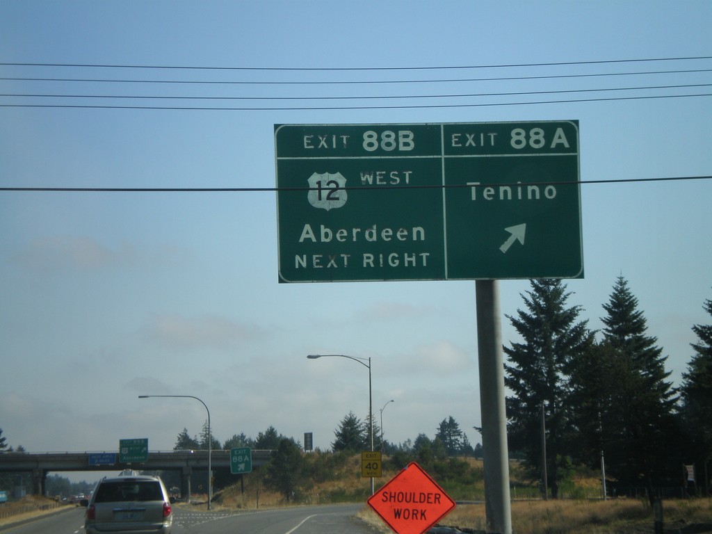 I-5 North - Exit 88A and Exit 88B