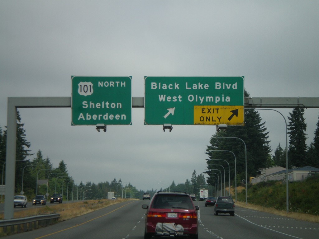 US-101 North - Black Lake Blvd. Exit