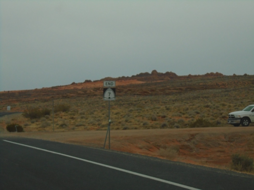 End UT-7 at Sand Hollow Road