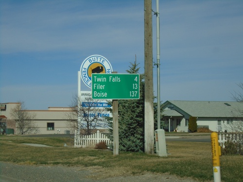 US-30 West - Distance Marker