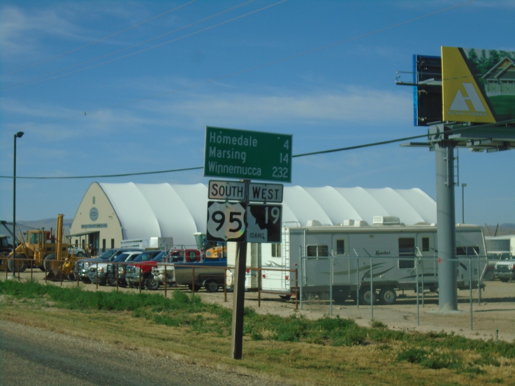 Distance Marker - US-95 South/ID-19 West South of Wilder