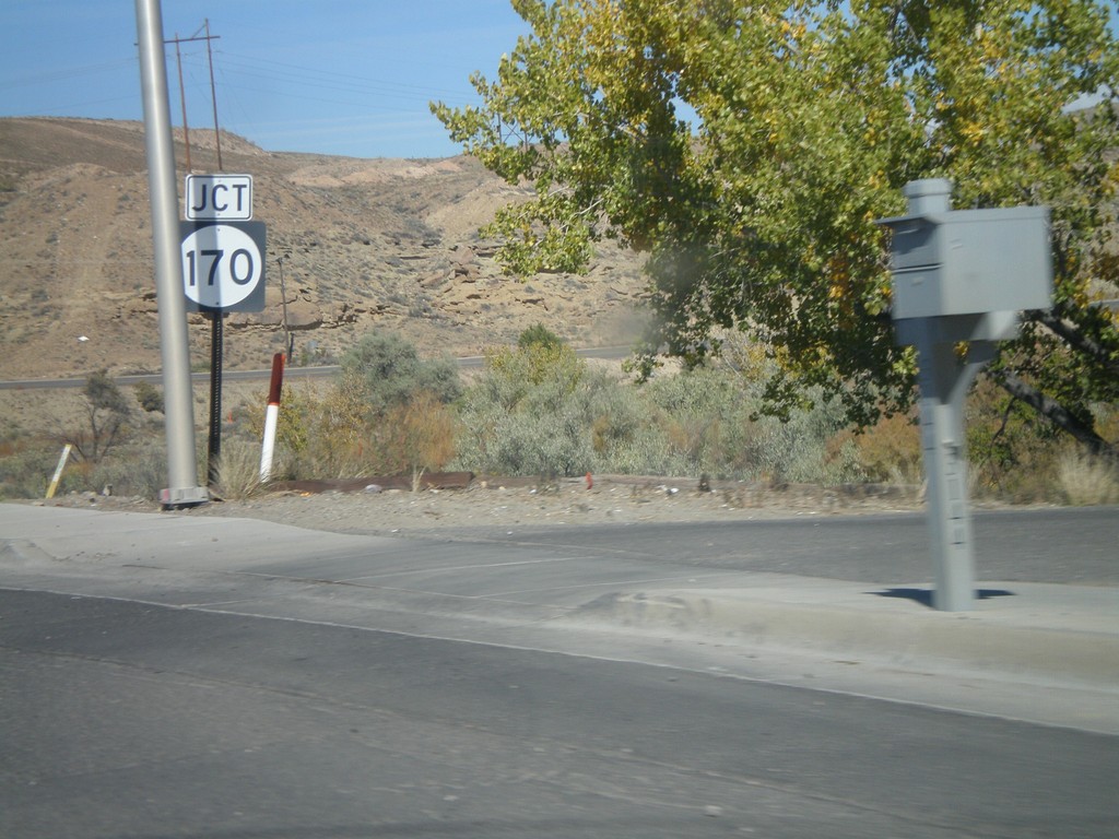 US-64 West Approaching NM-170