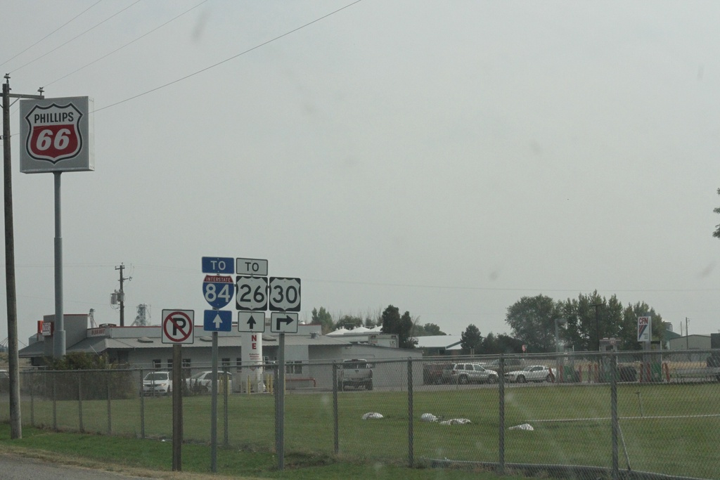 BL-84/US-30 East Approaching BL-84/US-30 Split