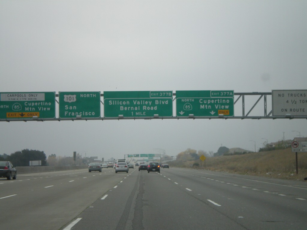 US-101 North - Approaching Exit 377A and Exit 377B