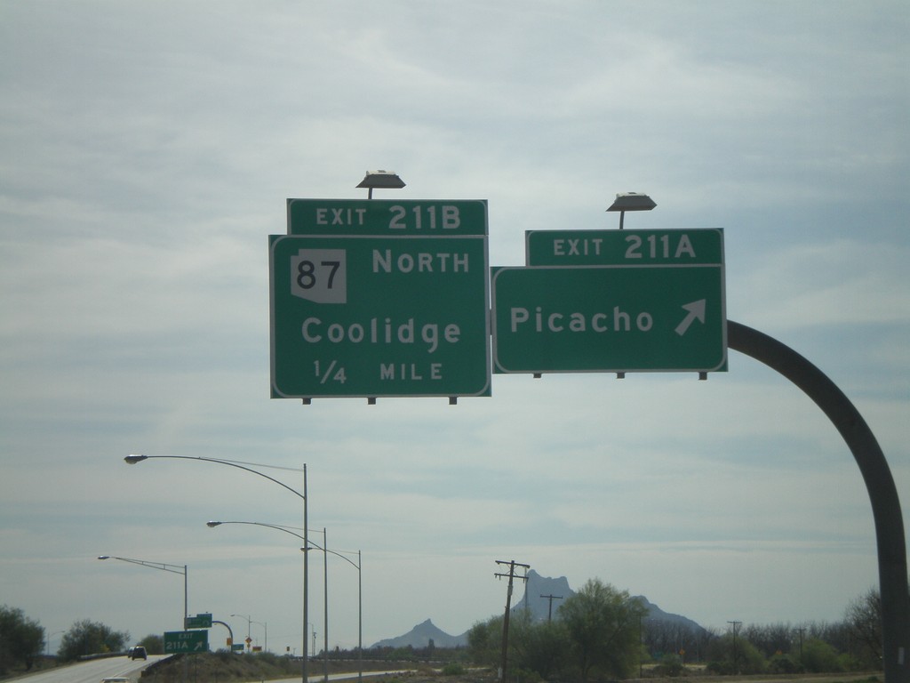 I-10 East - Exit 211A and Exit 211B