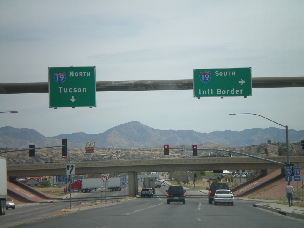 AZ-189 North Approaching I-19